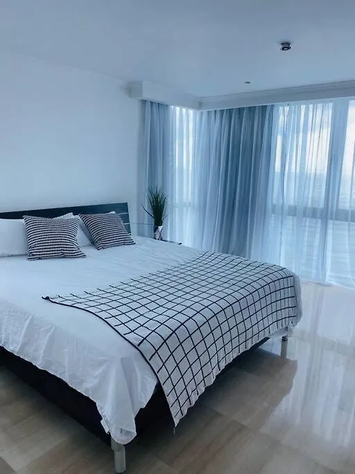 アパート Malecon Vista Mar Habitacion Privada Larimar, サントドミンゴ