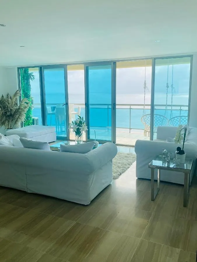 アパート Malecon Vista Mar Habitacion Privada Larimar, サントドミンゴ ドミニカ共和国